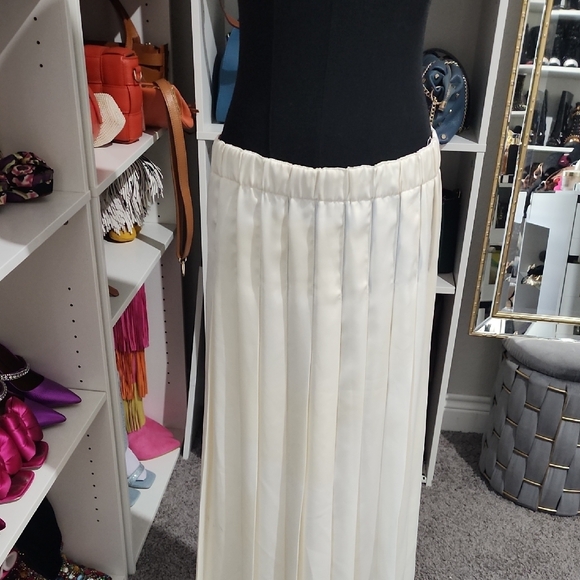 Vintage Marisa Christina Cream Maxi Skirt - Picture 2 of 6